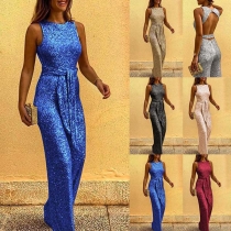 Sexig rygglös rundhalsad jumpsuit med hög midja och utan ärm (storleken är liten)