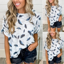 Fashion Half Sleeve Round Neck Feather Printed T-shirt