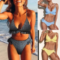 Sexigt rygglöst lågt skuren volangmönstrat bikiniset