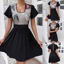 Vintage Floral Printed Round Neck Short Sleeve Fit & Flared Dress