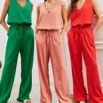 Enfärgad Casual Ärmlös Jumpsuit med V-ringning och Vida Ben med Dragsko