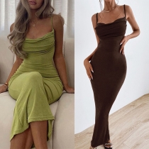 Bodyconklänning med krage – enfärgad och sensuell