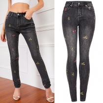 Vintage Floral Embroidery Old-washed Skinny Denim Jeans