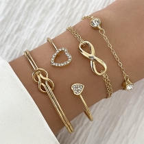 Moderiktig Armband Set med Strass och Infinity-hjärtan i Fyrdelat Utförande