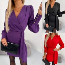 Mode enfärgad Bodycon-klänning med V-ringning och långa ärmar, dekorerad med volanger