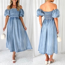 Elegant gammaltvättad, smockad bodice puff, kortärmad off-shoulder jeansklänning