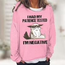 Loose Fit Crew Neck Pullover con Diseño de Gato Enojado