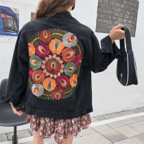 Retro Fashion Jeansjacka: Lös Casual Fit med blommiga broderier