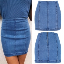 Gammatvättad jeanskjol med retrostil