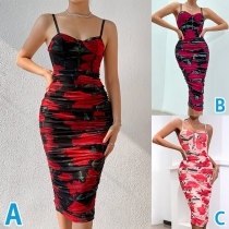 Modeblommatryckt cami bodycon-klänning med sött hjärtformad urringning och rynkad design