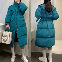 Knälång huva pufferjacka: Snygg, varm midje-Cinched design