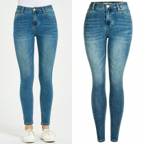Moderntvättade smala jeans