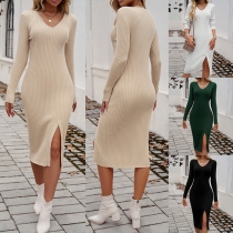 Elegant V-ringning långärmad ribbklänning med slits framtill