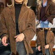 Stilren jacka med slagkrage och långa ärmar