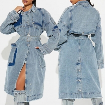 Lös lång dubbelknäppt trenchcoat i denim med bälte