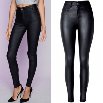 Slim Fit PU konstläderbyxor med stretch i mid-waist svart