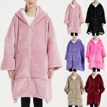 Fashion Solid Color Long Sleeve Front-pocket Lamb Fleece Spliced Flannel Huggle Jacket Oversized Wearable Hoodie TV Blanket for Women